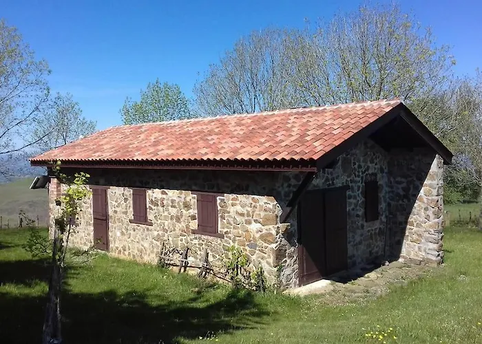 Holiday home Individuel Au Pays Basque A 1,5km De St-jean-pied-de-port *