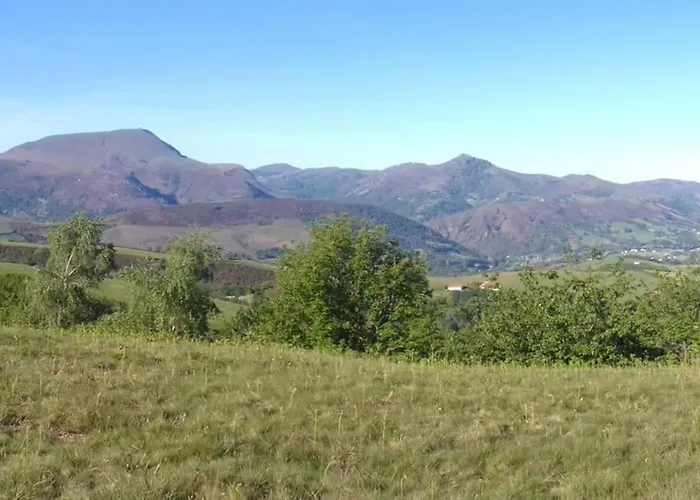 Individuel Au Pays Basque A 1,5km De St-jean-pied-de-port * 圣让皮耶德波尔