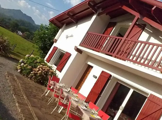Individuel Au Pays Basque A 1,5km De St-jean-pied-de-port Tatil Evi